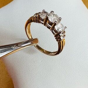 14K Yellow Gold Three Stone Ring Engagement Anniversary size 7